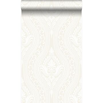 wallpaper with baroque pattern flock white